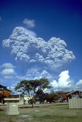 Pinatubo Ausbruch 1991.jpg