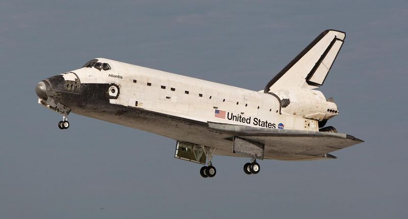 File:Space Shuttle Atlantis landing at KSC following STS-122 (crop).jpg