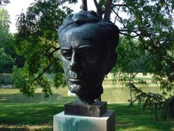 Tillich Park Bust.jpg