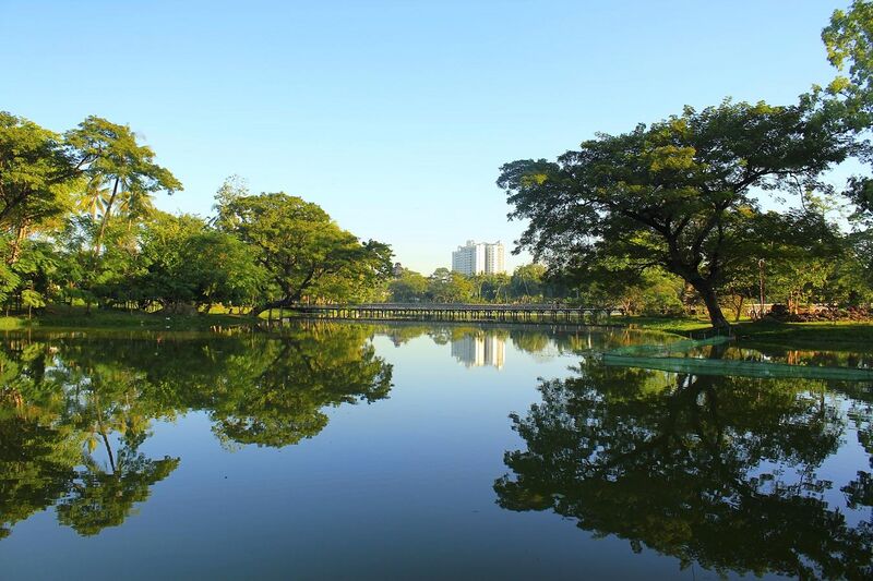 File:Yangon Kandawgyi Lake.jpeg