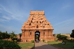 1010 CE Brihadishwara Temple, gopuram Hindu god Shiva, built by Rajaraja I, Thanjavur Tamil Nadu India.jpg