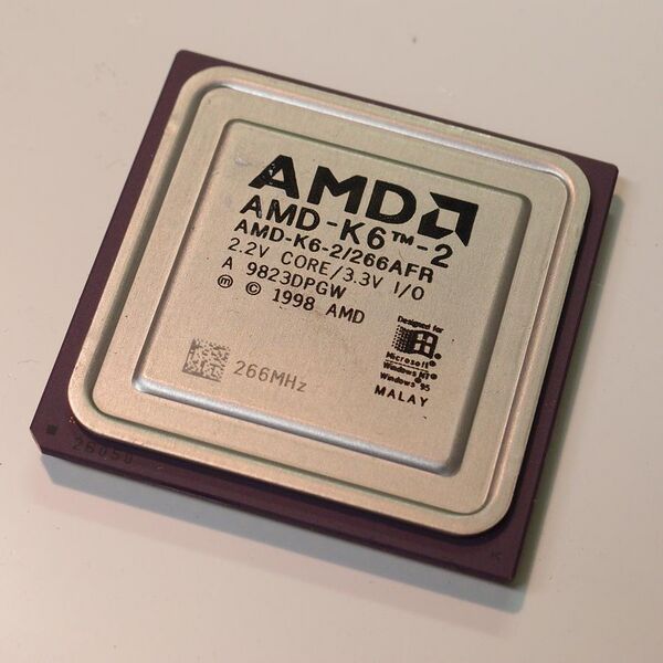 File:AMD K6-2 266 MHz (16498137495).jpg