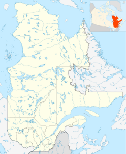 Presqu'île crater is located in Quebec