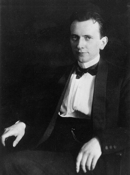 File:Karl Jaspers 1910.jpg