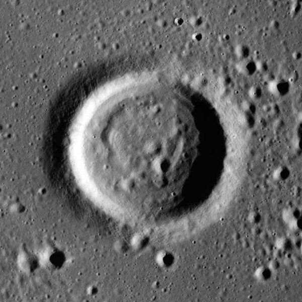 File:Euler J crater AS17-P-3112.jpg
