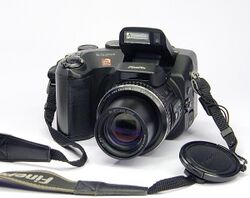 FujiFilm S602z camera SuperCCD.jpg