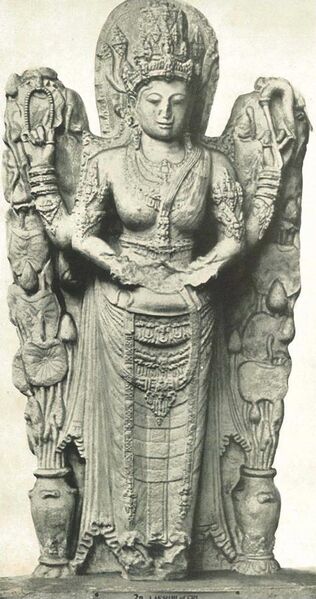 File:Statue of Dewi Sri, Wanita di Indonesia p4 (Lichtbeelden Institute).jpg