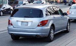 2006 Mercedes-Benz R350.jpg