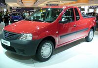 Dacia Logan Pickup rot.JPG