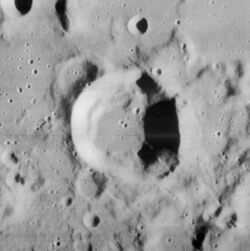 Drebbel crater 4155 h2.jpg