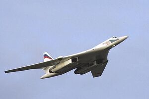 Kremlin Tupolev Tu-160.jpg