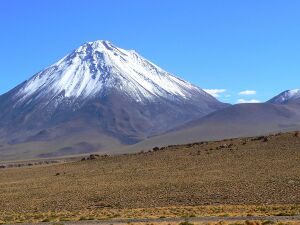 Licancabur volcan du Chili.jpg