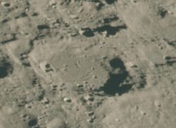 Neumayer crater as15-96-13093.jpg