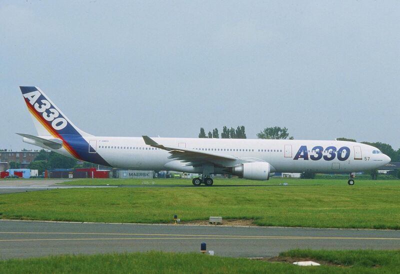 File:Airbus Industrie Airbus A330-300; F-WWKA, June 1993 (8075230330).jpg