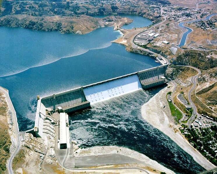 File:Grand Coulee Dam.jpg