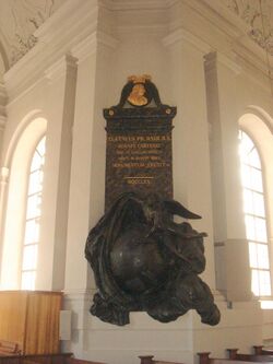 Rene Descartes monument in the Adolf Fredriks Kyrka Stockholm 2.jpg