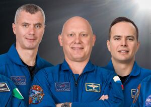 Soyuz MS-21 crew portrait.jpg