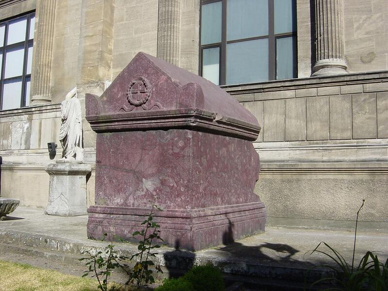 File:Istanbul - Museo archeologico - Sarcofago imperiale bizantino - Foto G. Dall'Orto 28-5-2006.jpg