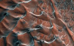 PIA24420-Mars-FrostySandDunes-20210322.jpg