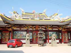 Temple of the Filial Blessing in Ouhai, Wenzhou, Zhejiang, China (1).jpg