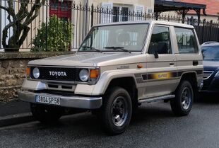 Toyota Land Cruiser (46685613972).jpg