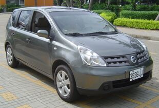 Nissan Livina (cropped).jpg