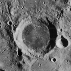 Voskresenkiy crater 4189 h1.jpg