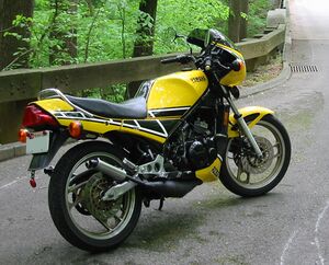 Yamaha RZ350 of 1985.jpg