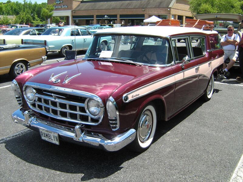 File:1957 Rambler Custom Cross-Country wagon AnnMD-a.jpg