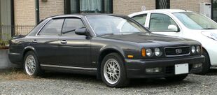 1991 Nissan Gloria 01.jpg