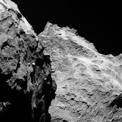 Comet 67P on 5 September 2014 - OSIRIS (15156592796).jpg