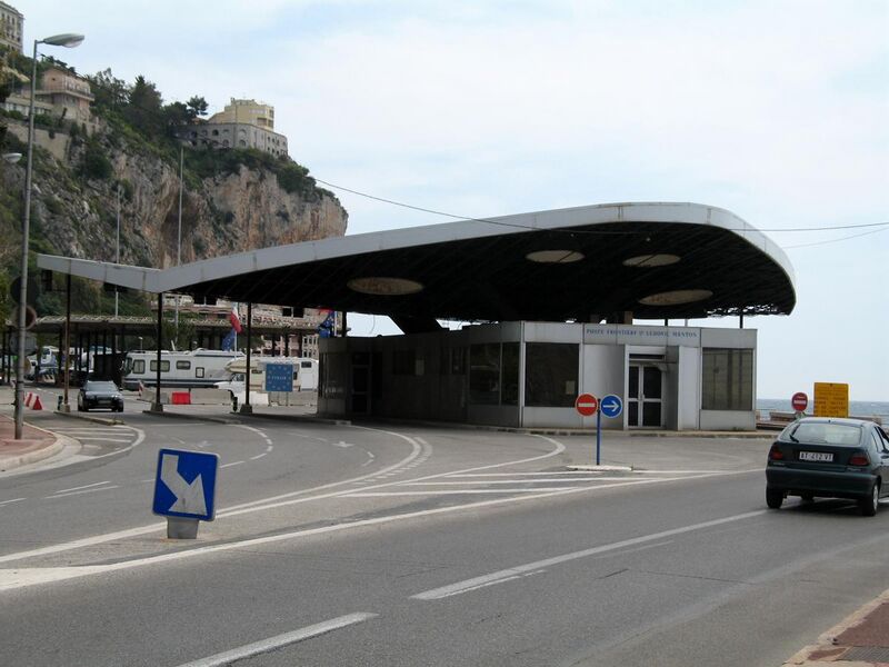 File:France-Italy Border Checkpoint, Menton.jpg