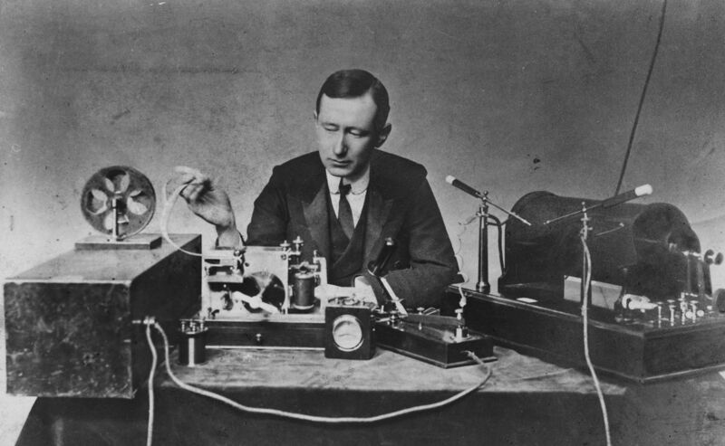 File:Guglielmo Marconi 1901 wireless signal.jpg