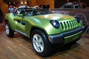 Jeep Renegade Concept (front quarter).jpg