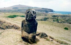 Kneeled moai Easter Island.jpg