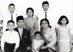 Suharto family.jpg