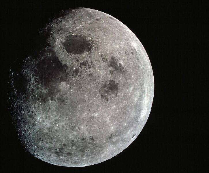 File:Apollo 8 Image of the Moon (AS08-14-2506).jpg