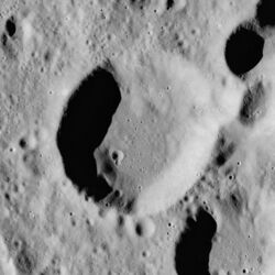 Armiński crater AS17-M-1702.jpg