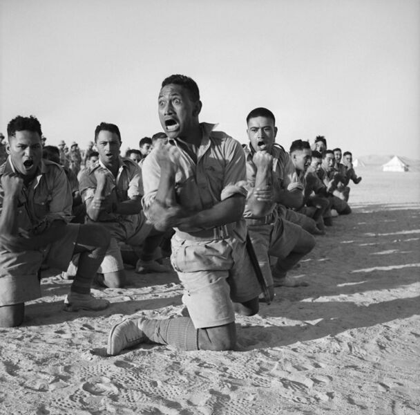 File:E 003261 E Maoris in North Africa July 1941.jpg