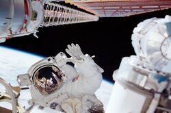 STS-97 Second Spacewalk.jpg