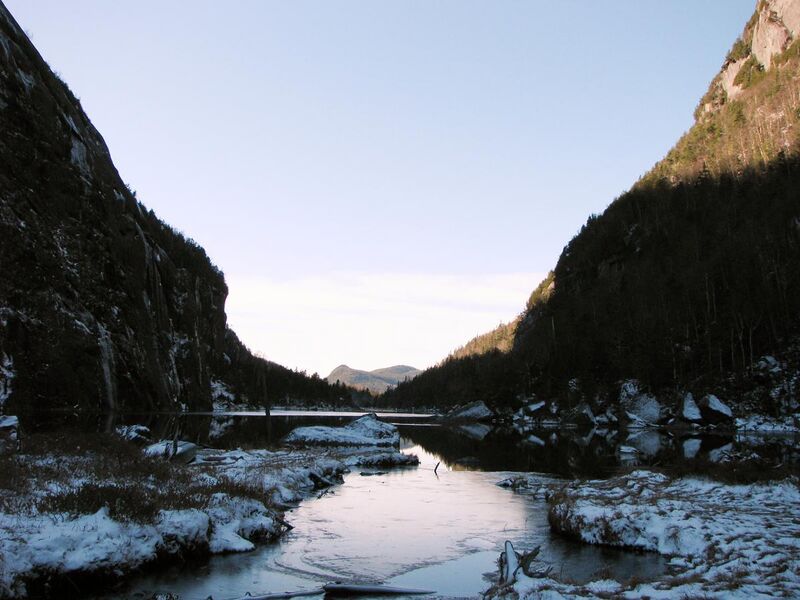 File:Avalanche Lake, looking south.jpg