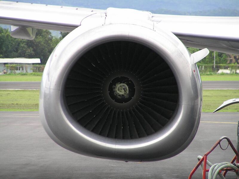 File:Boeing 737-400 Engine.JPG