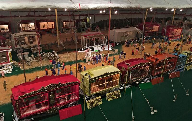 File:2017 Sarasota Ringling Museum Scale Model Circus Zoo Tent FRD 8671.jpg