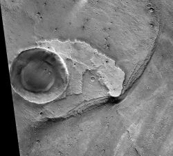 Bok crater P15 007072 2010 XI 21N031W.jpg