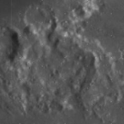 Da Vinci crater 4066 h2.jpg