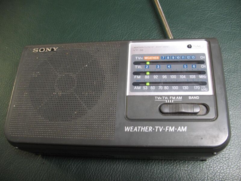 File:Sony ICF-36 portable radio - overview.JPG