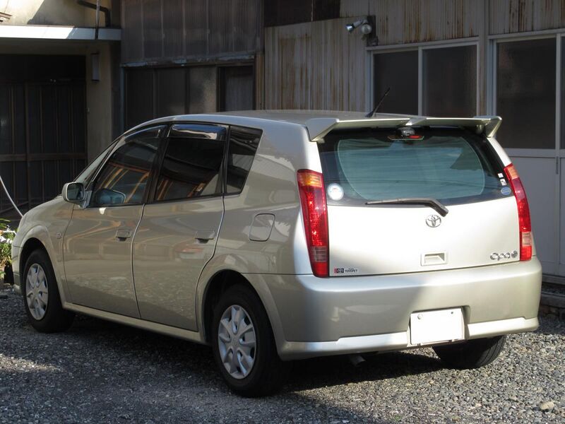 File:Toyota Opa rear.jpg