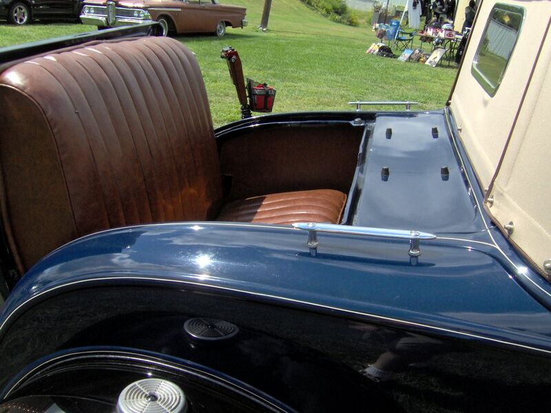 File:1931 Ford Model A roadster rumble seat.JPG