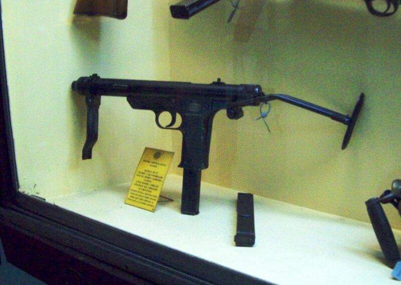File:Armamento - Museo de Armas de la Nación 95.jpg