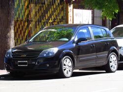 Chevrolet Vectra 2.4 CD 2011 (12112590263).jpg